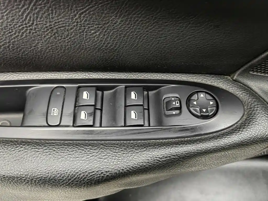 Citroën C4L 2015 — фото 9