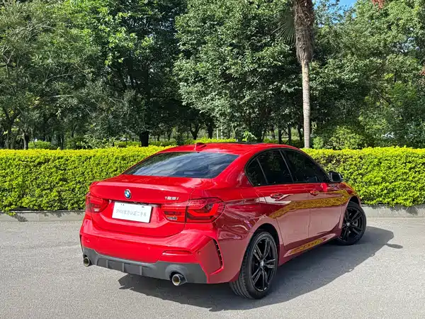 BMW 1 Series 2021