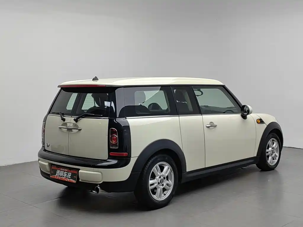 MINI Clubman 2014