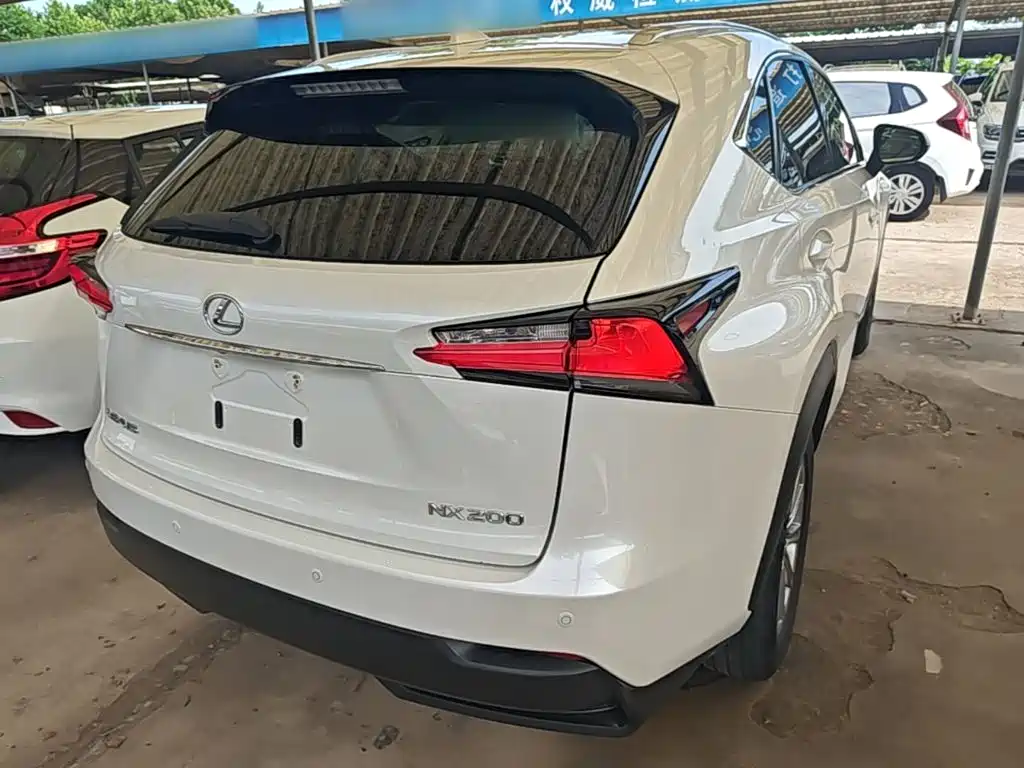 Lexus NX 2015