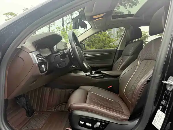 BMW 5 Series 2020