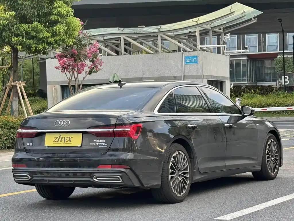 Audi A6L New Energy 2021 — фото 7