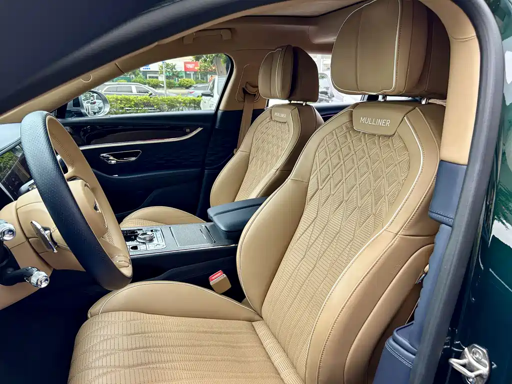 Bentley Flying Spur 2023 — фото 5