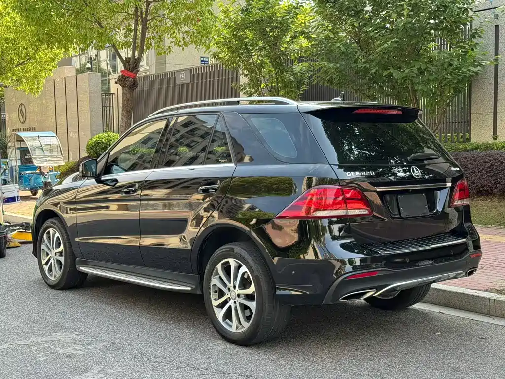 Mercedes-Benz GLE 2018 — фото 9
