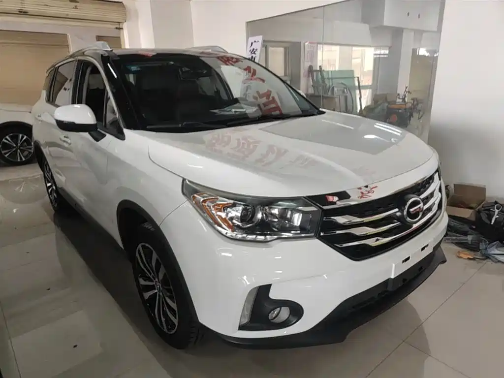 GAC Motor Trumpchi GS4 2016 — фото 4