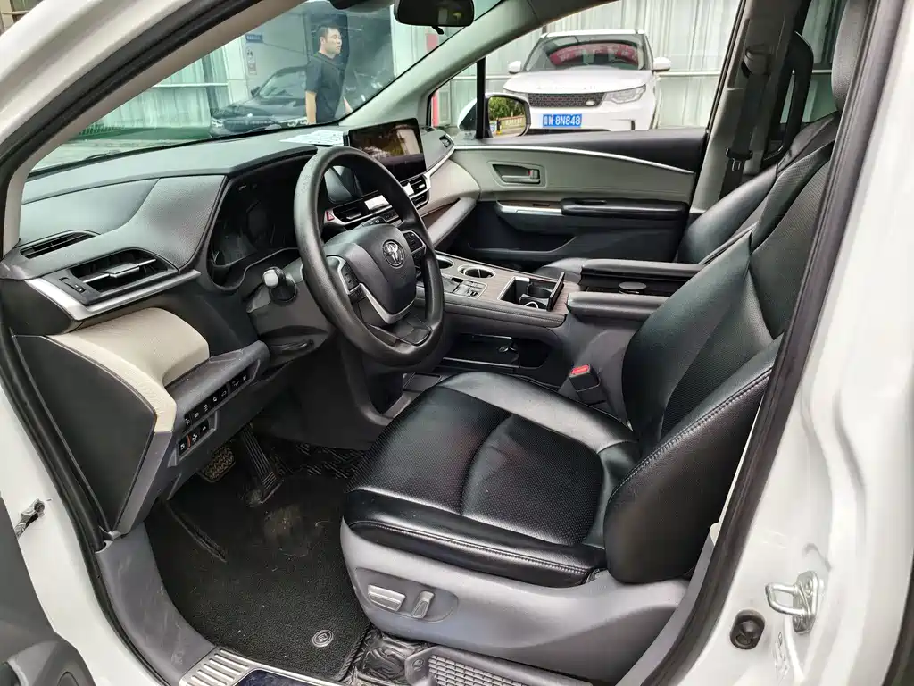 Toyota Sienna 2022