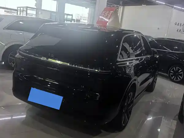 Li Auto L6 2024