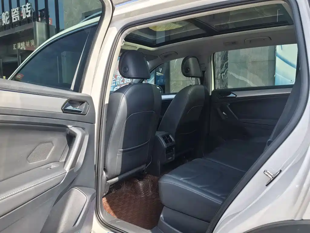 Volkswagen Tiguan L 2018