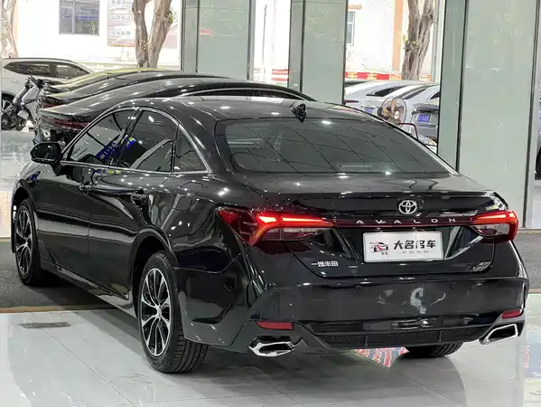 Toyota Avalon 2022