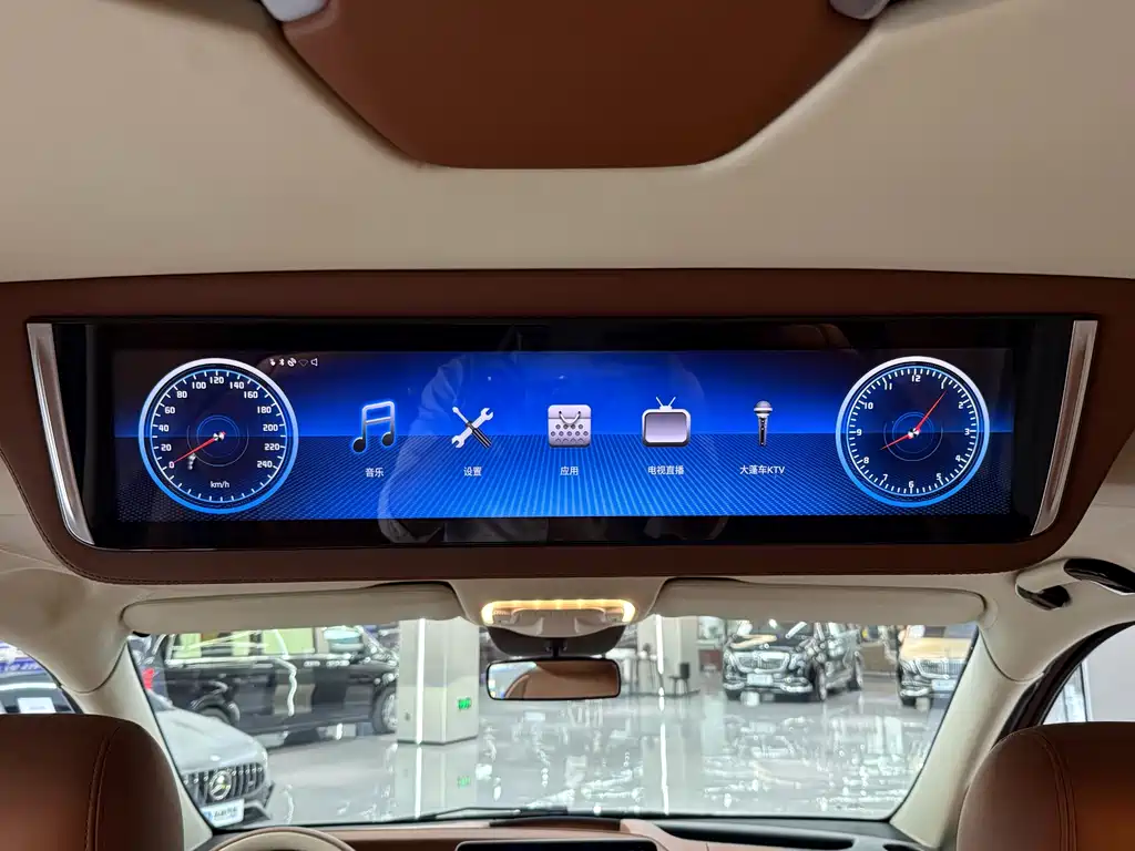 Mercedes-Benz Vito 2023 — фото 12