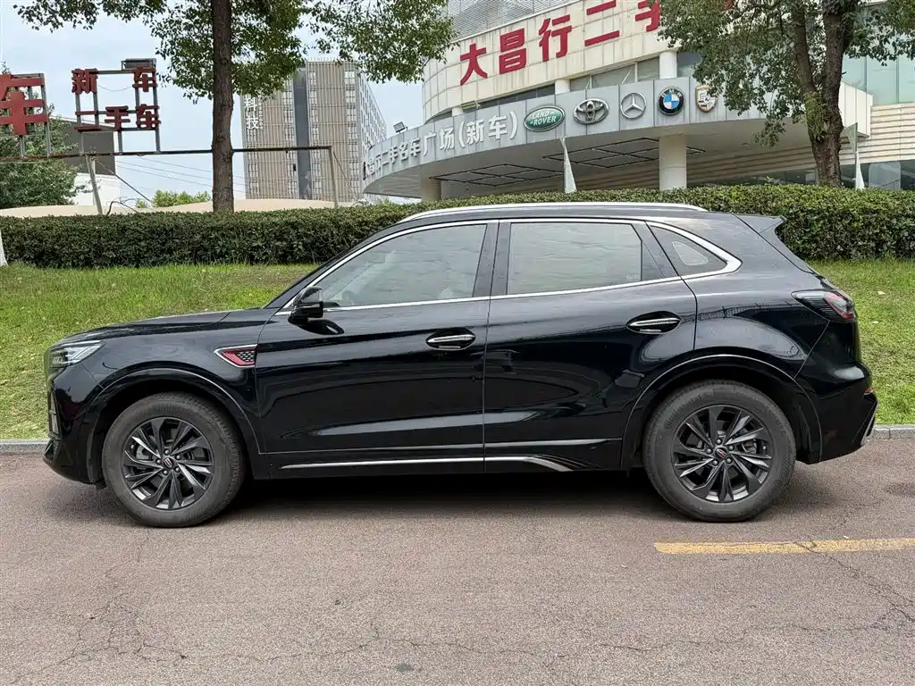 Hongqi HS5 2024
