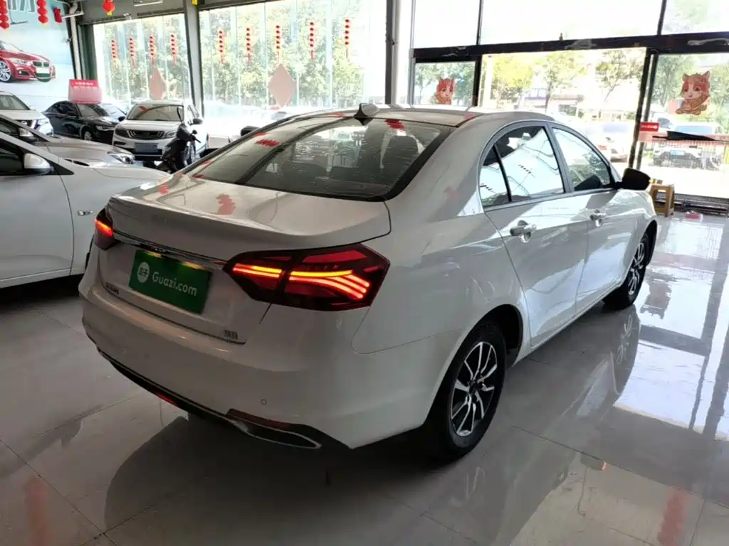 Geely Emgrand 2019
