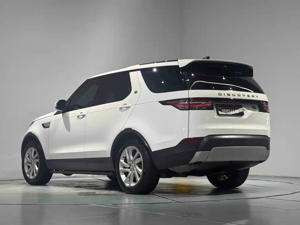 Land Rover Discovery 2017 — фото 20