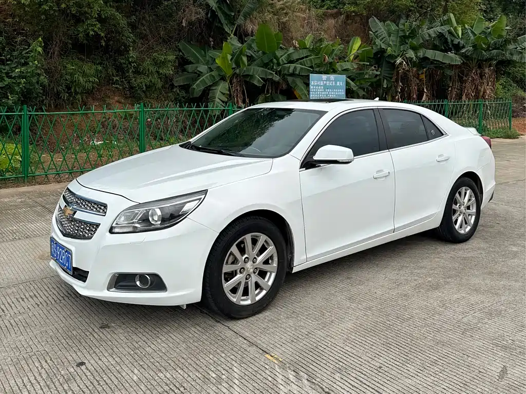Chevrolet Malibu 2015 — фото 1