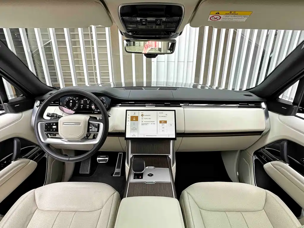 Land Rover Range Rover 2024 — фото 20