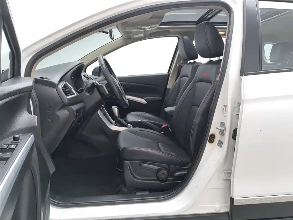 Suzuki S-Cross 2015 — фото 10
