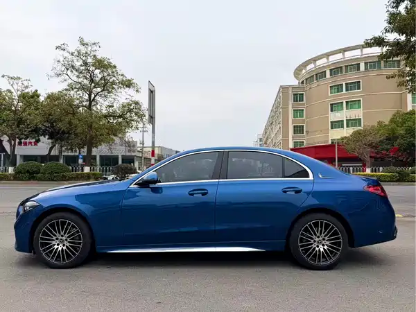Mercedes-Benz C-Class 2023