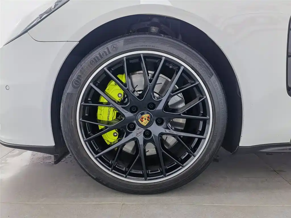 Porsche Panamera Hybrid 2023 — фото 17