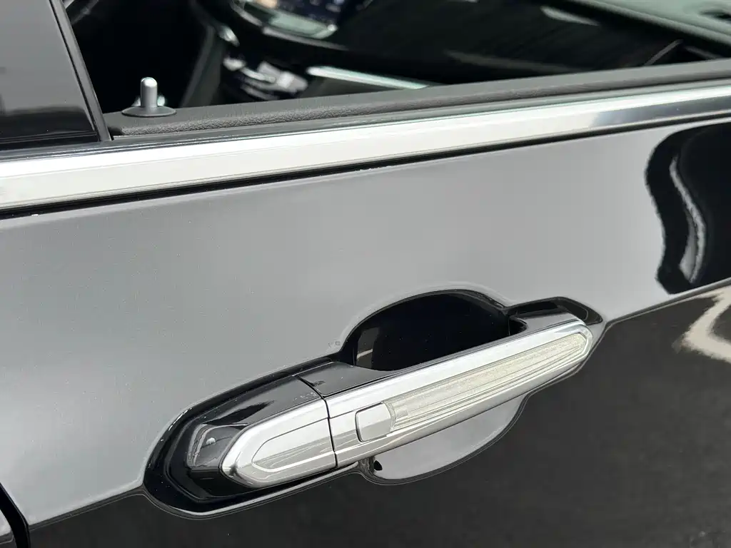 Cadillac XT6 2022 — фото 15