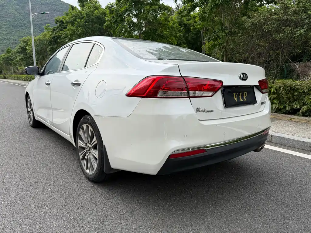 Kia K4 2015 — фото 15