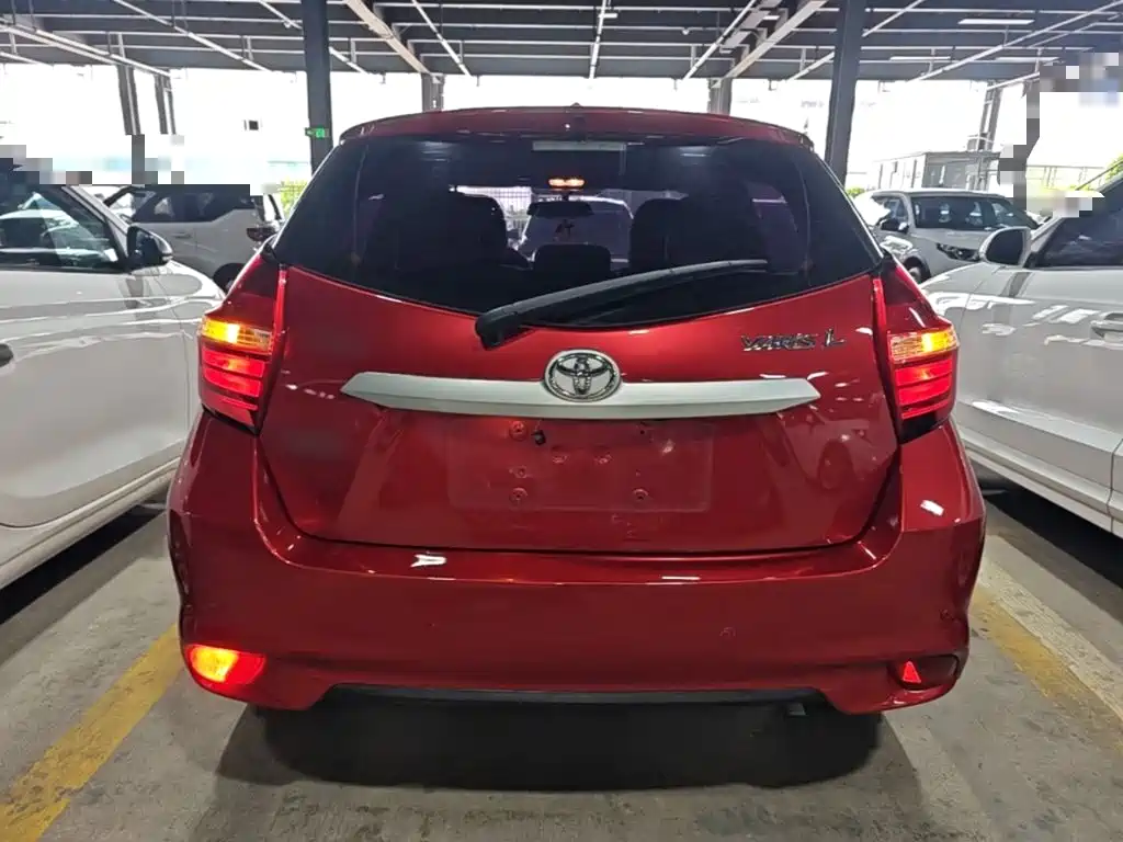 Toyota Yaris L 2016