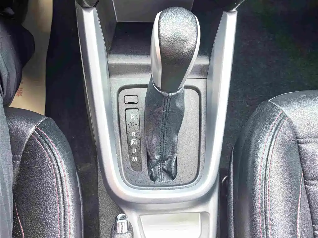 Suzuki Vitara 2016 — фото 17