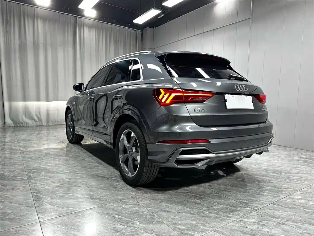 Audi Q3 2023 — фото 4