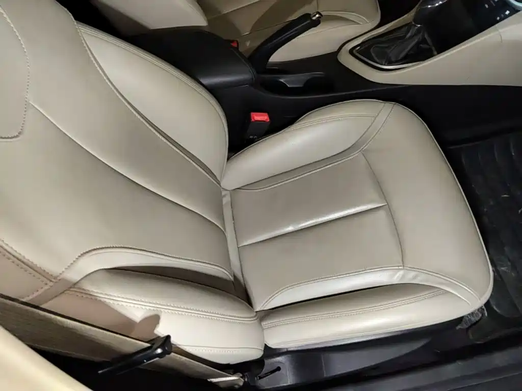 Buick Excelle 2020 — фото 25