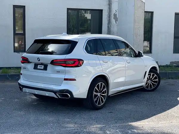BMW X5 2021
