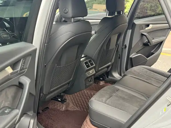 Audi Q5L 2023