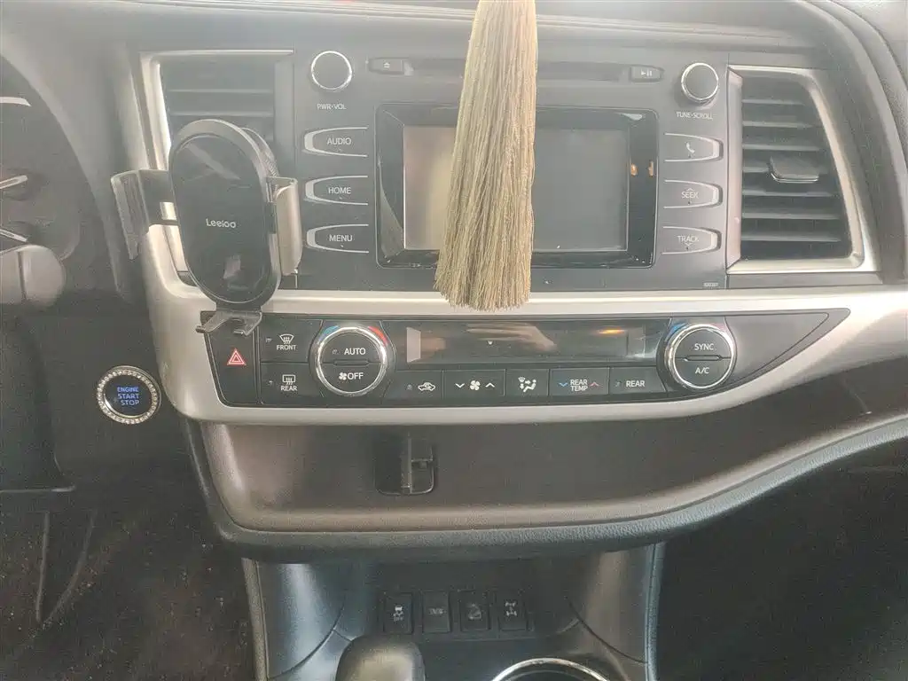 Toyota Highlander 2017 — фото 13