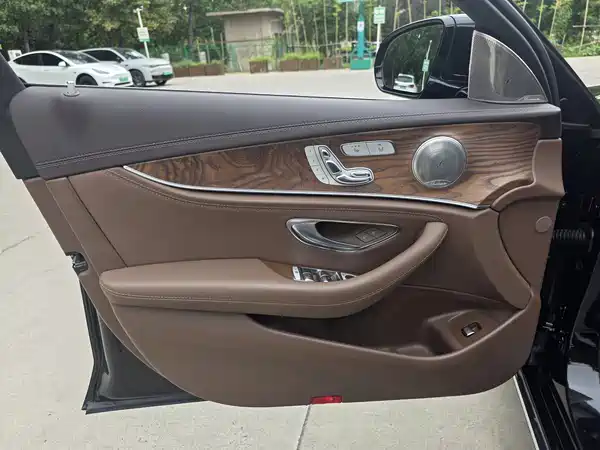 Mercedes-Benz E-Class 2017