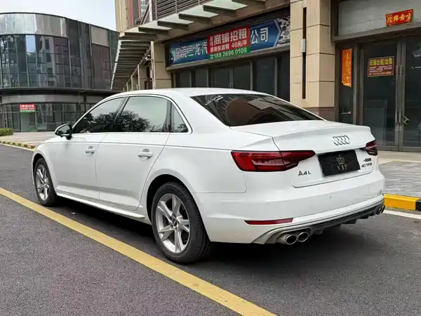 Audi A4L 2017