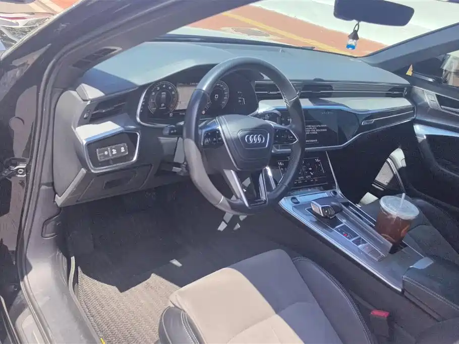 Audi A6L 2023 — фото 12