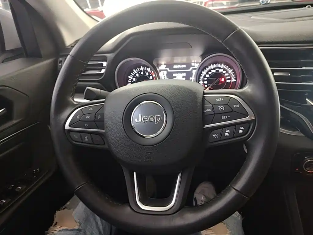 Jeep Grand Commander 2019 — фото 11