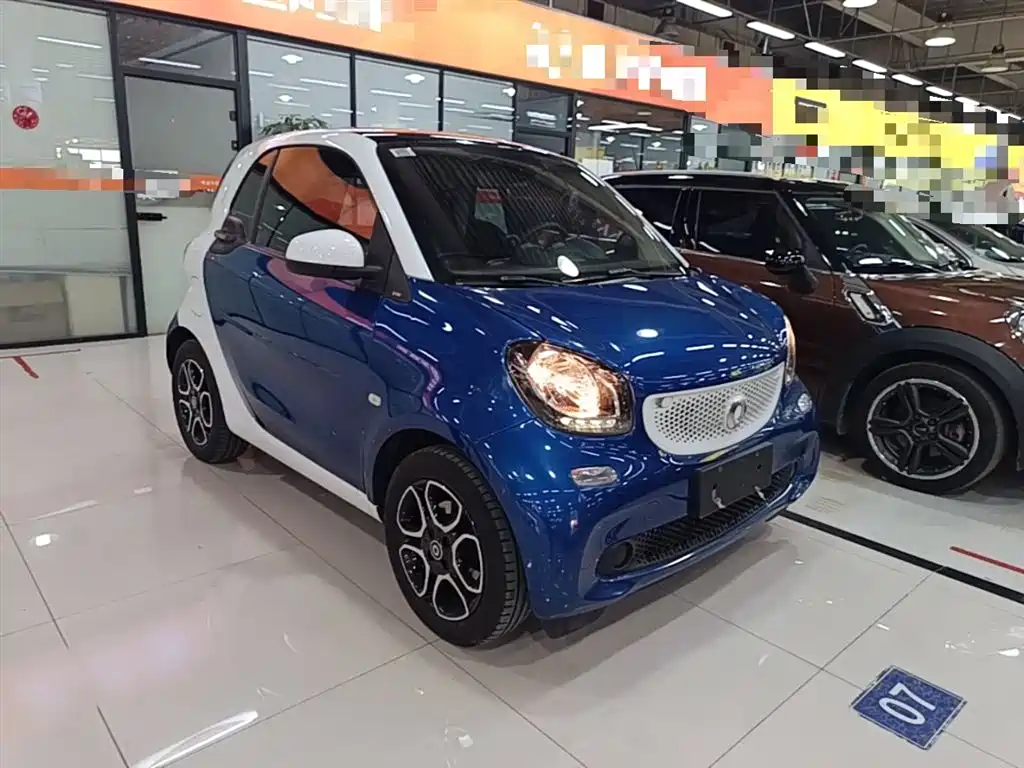 smart Fortwo 2017 — фото 4