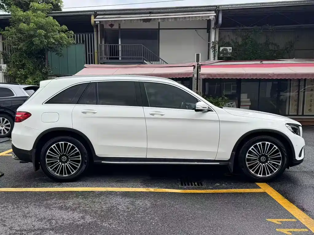 Mercedes-Benz GLC 2019