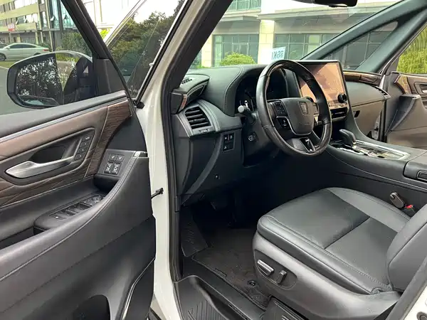 Toyota Wilfa 2024