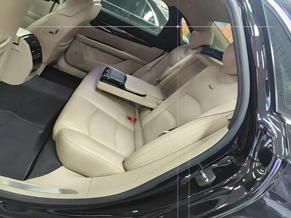 Cadillac CT6 2017 — фото 17