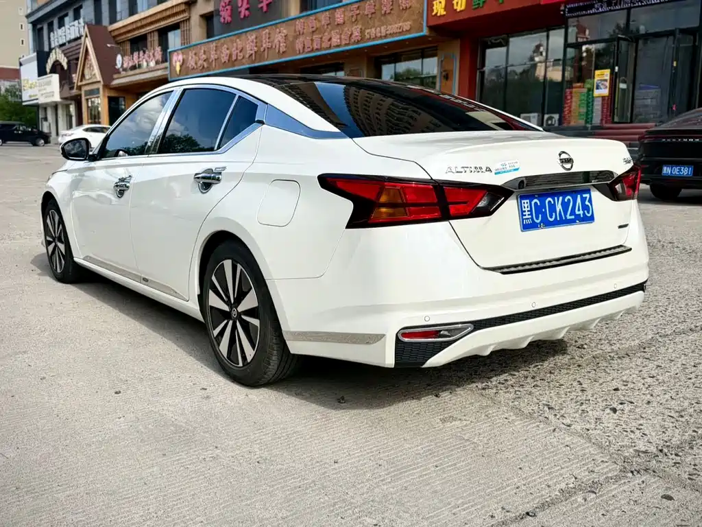 Nissan Teana 2021