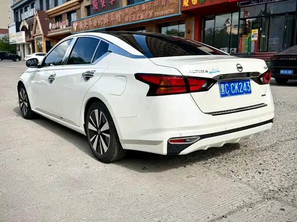 Nissan Teana 2021