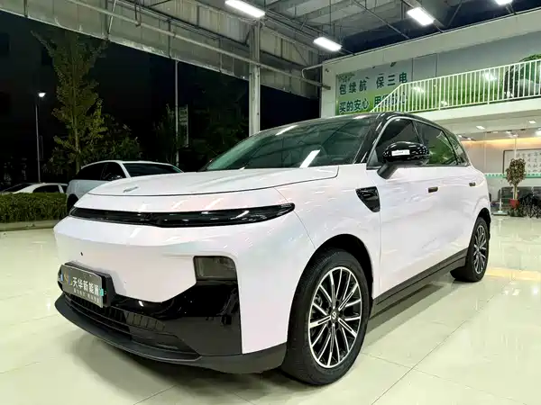 Leapmotor B10 2025