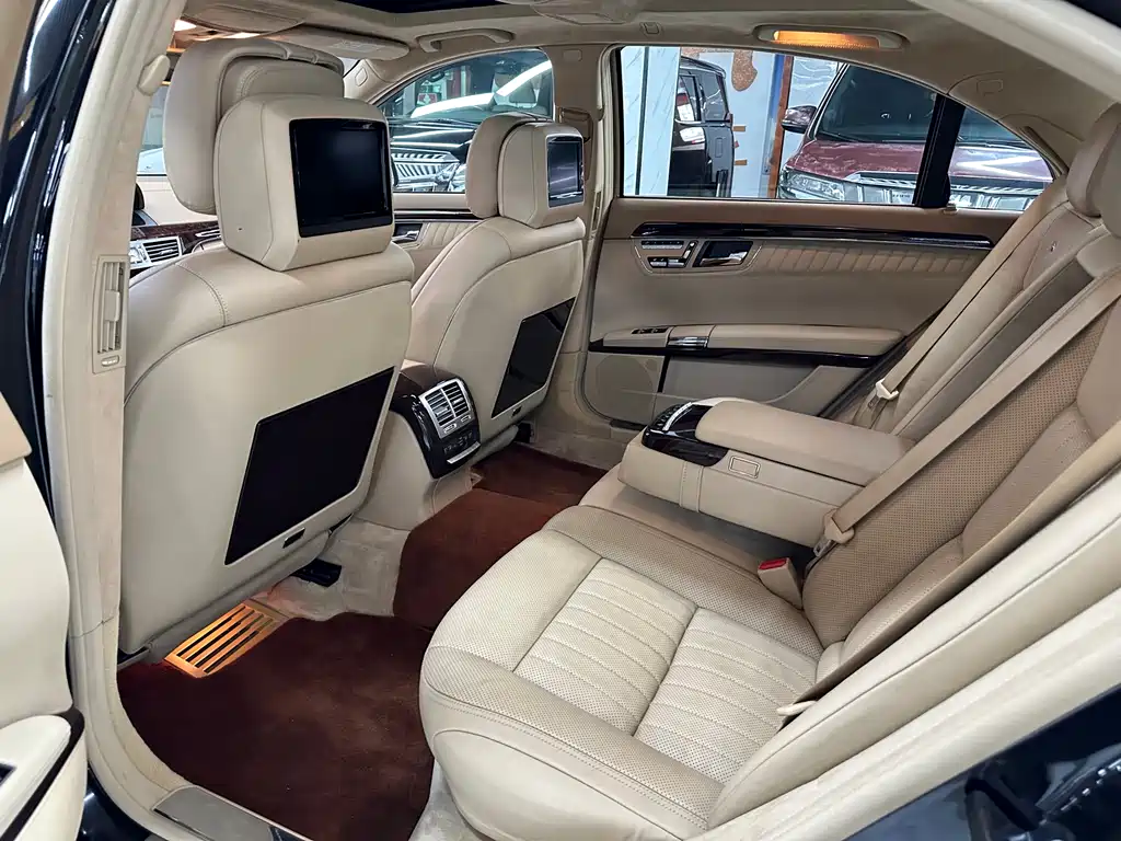 Mercedes-Benz S-Class 2010 — фото 11