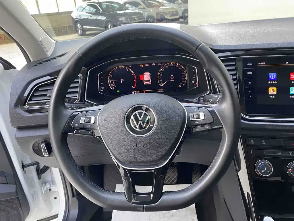 Volkswagen T-Roc 2022 — фото 15