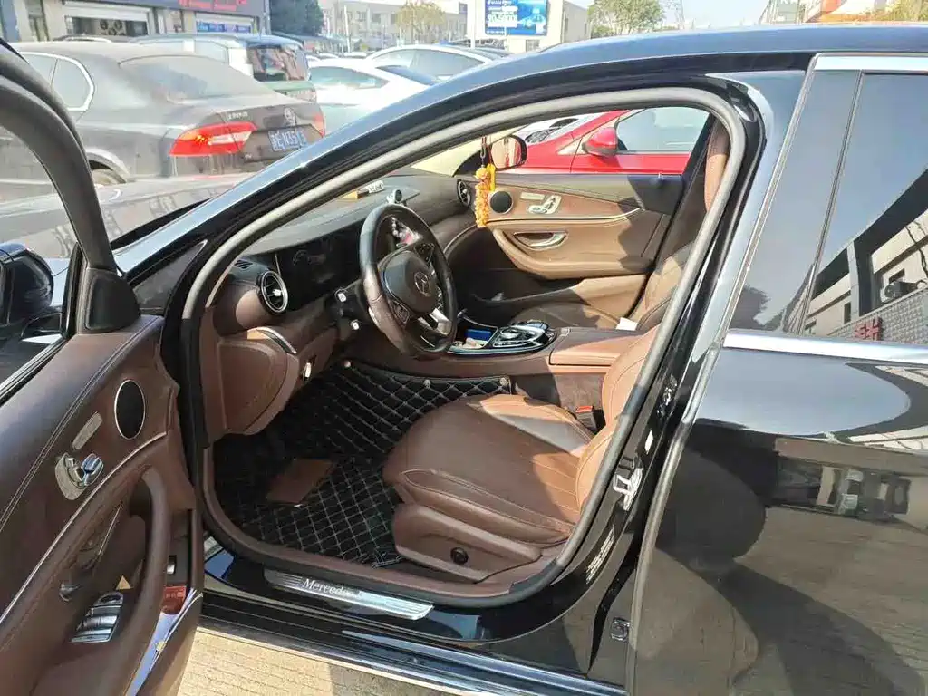 Mercedes-Benz E-Class 2017