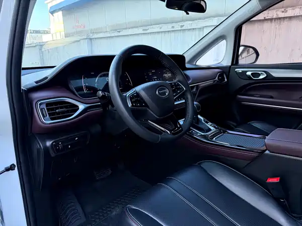 GAC Trumpchi M6 2025