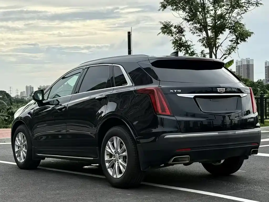 Cadillac XT5 2019 — фото 8