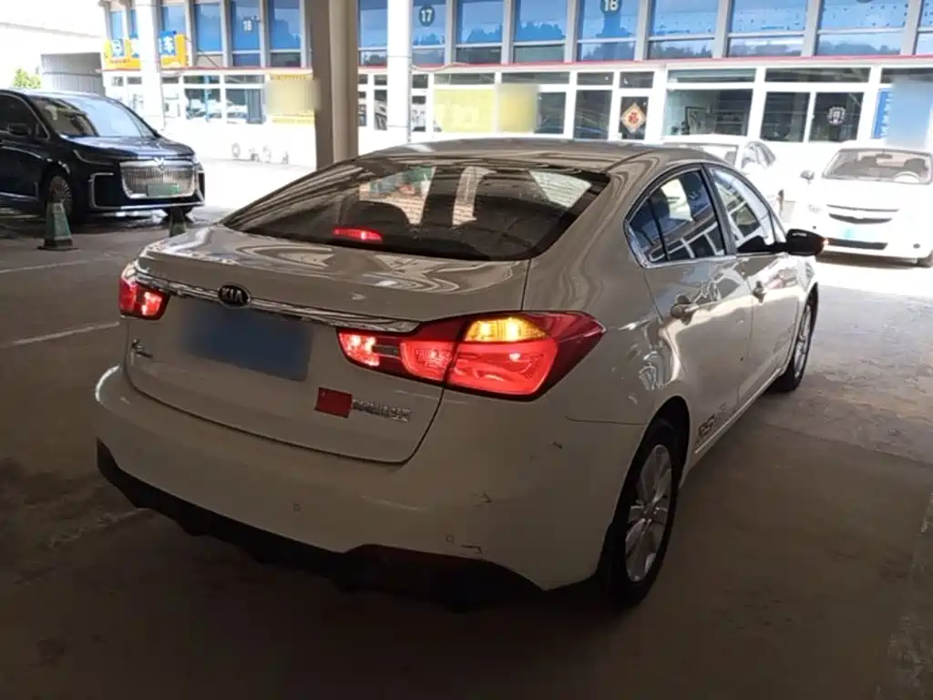 Kia K3 2015