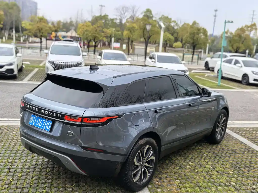 Land Rover Velar 2022 — фото 9
