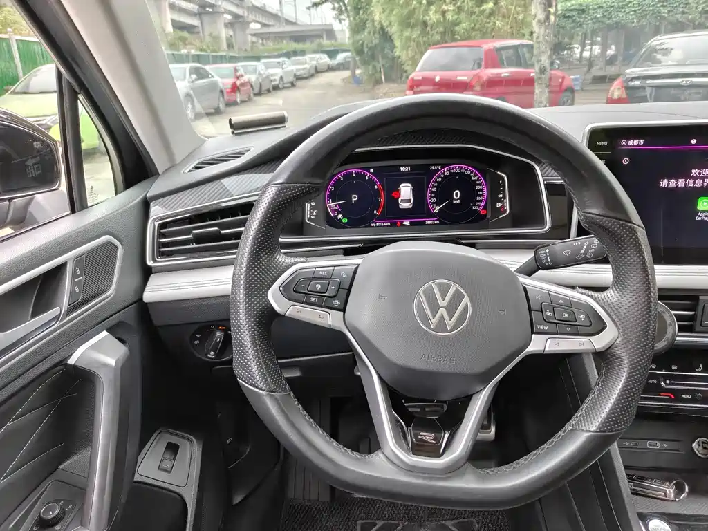 Volkswagen Tiguan L 2024 — фото 10